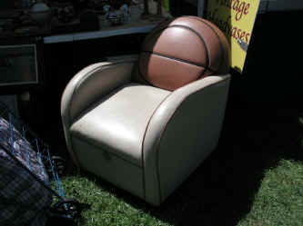 PICT1066_1200x900.jpg (160517 bytes)